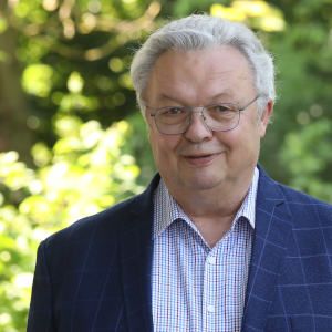  Hans-Werner Kipp